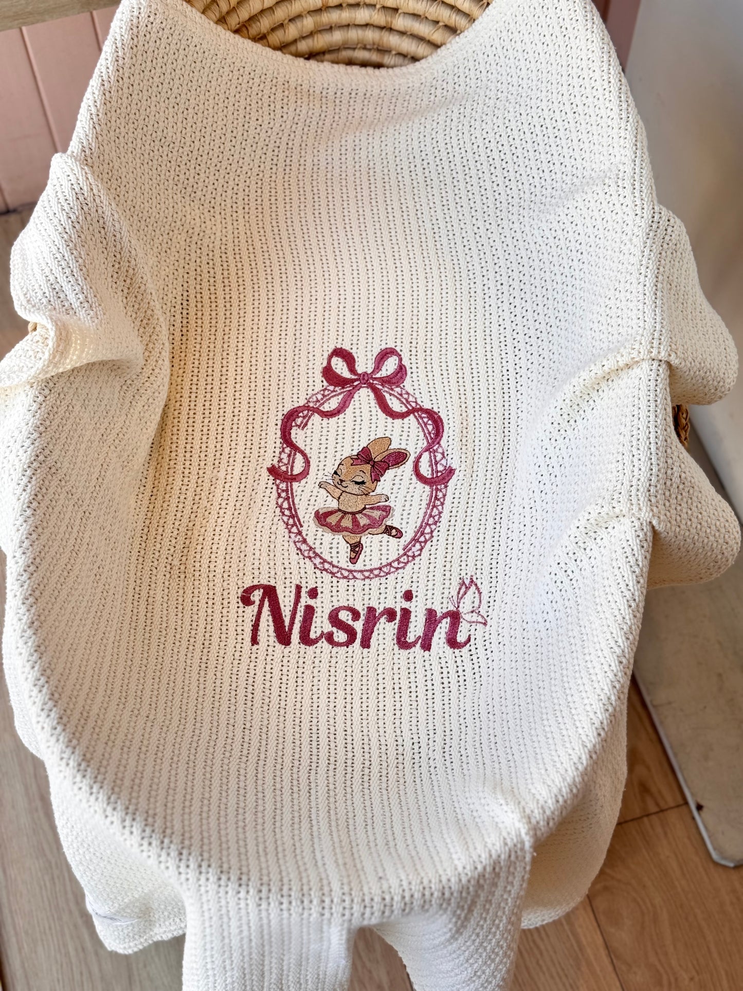 שמיכה סרוגה , רקמה מסגרת bunny ballerina