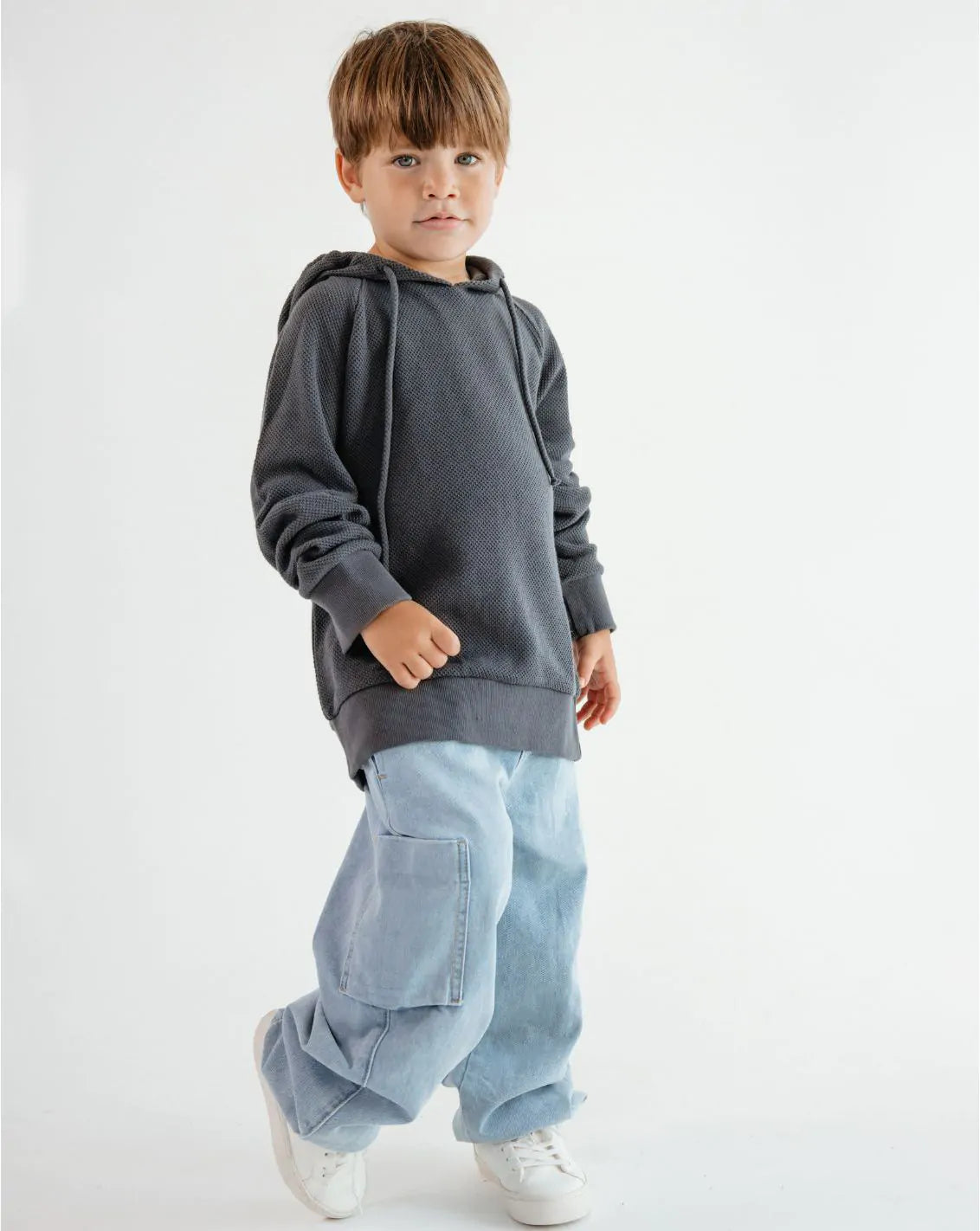 חולצה טקסטורלית עם קפוצ'ון WB