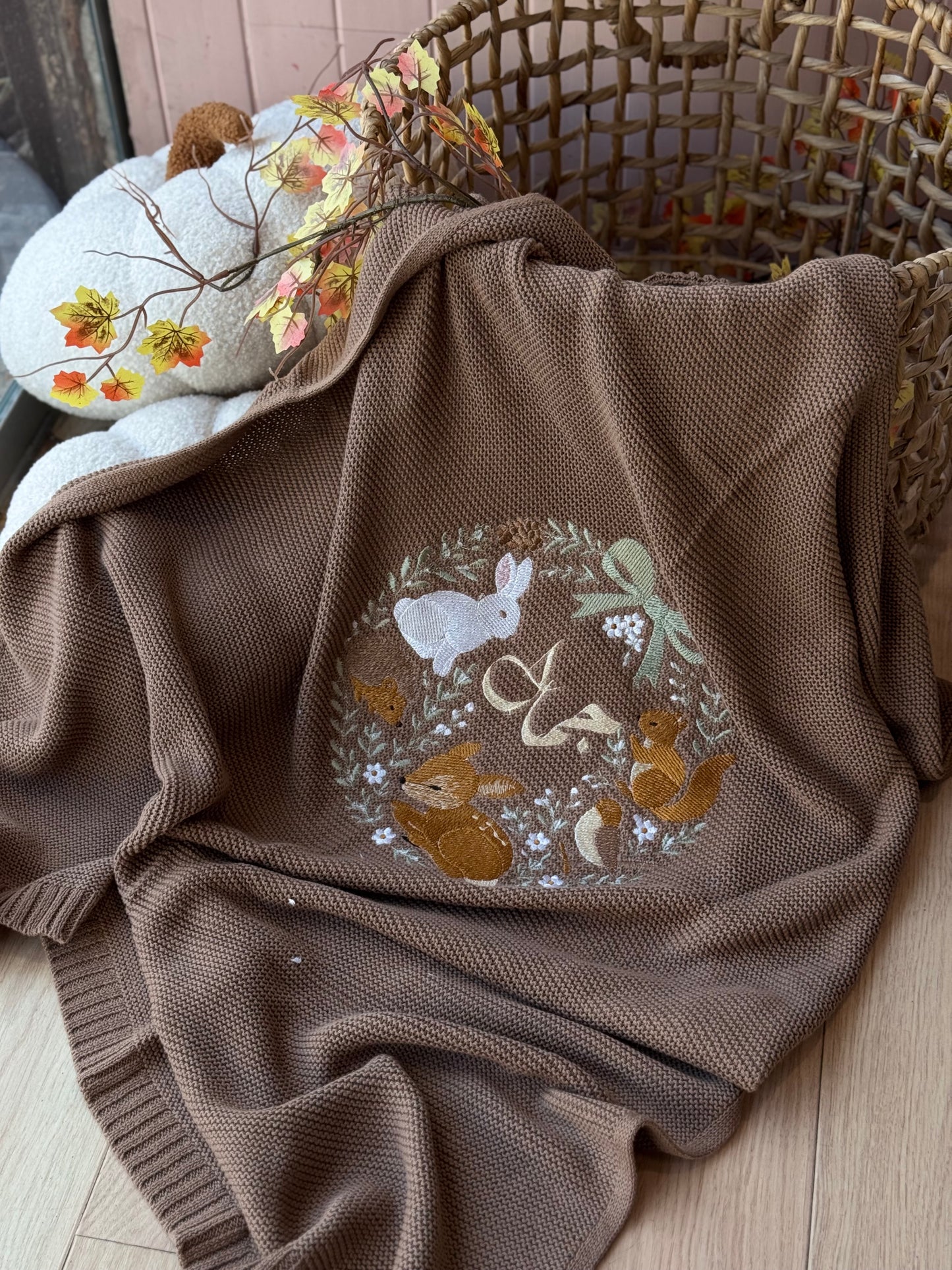 שמיכה סרוגה רקמה חיות סתיו