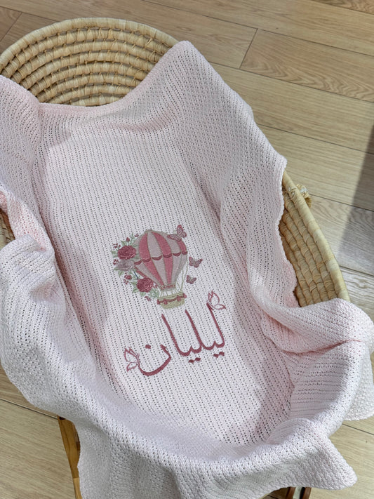 שמיכה סרוגה baby pink , רקמה כדור פורח פרפרים
