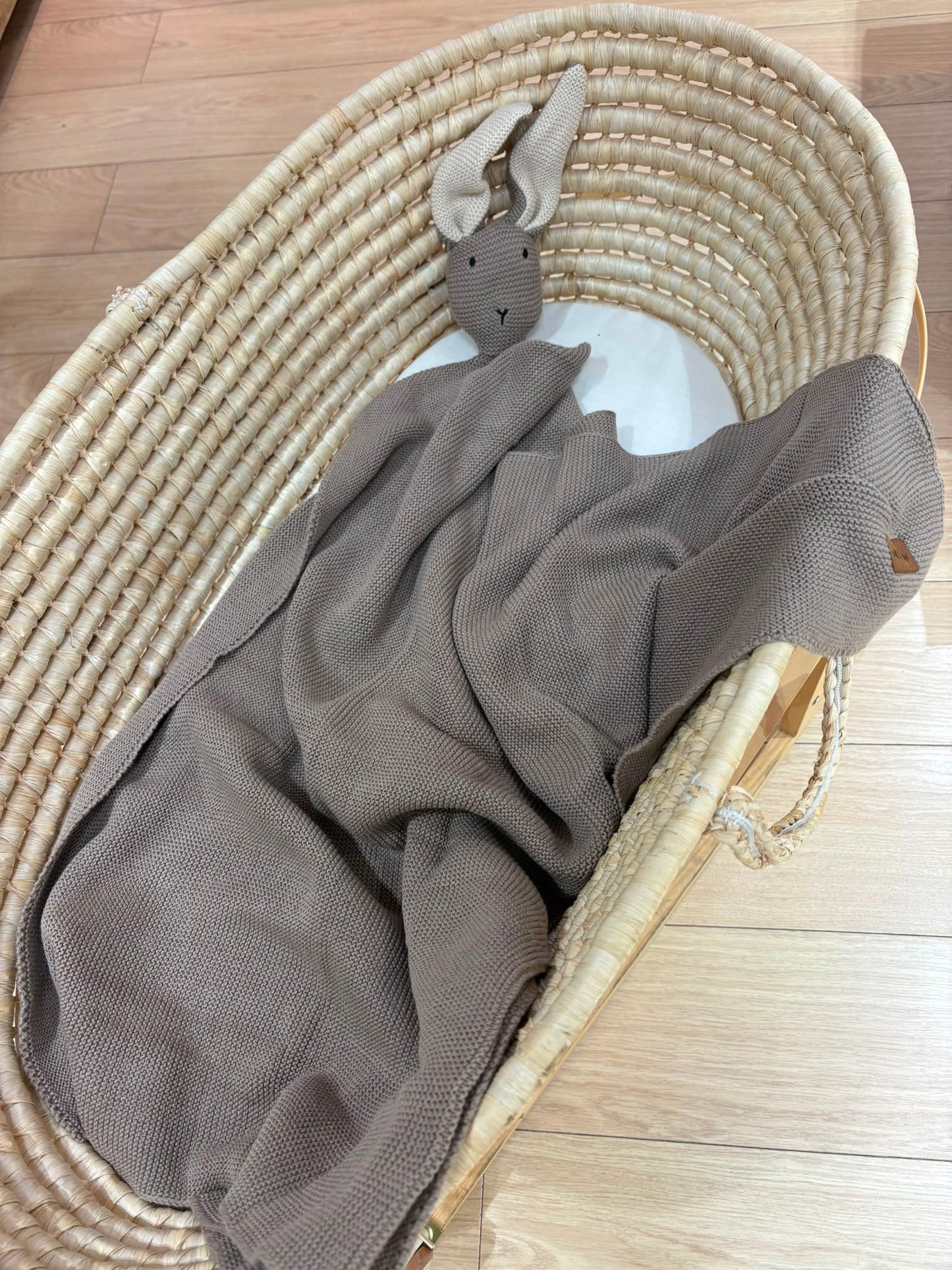 שמיכה  סרוגה bunny חום