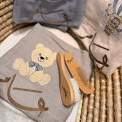 רקמות וחריטות Embroidery & Engravings